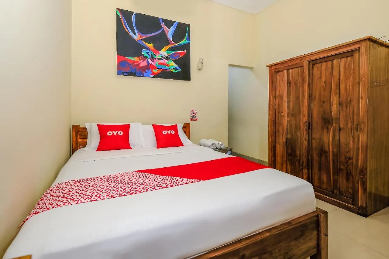 Oyo 3771 Kubu Alvian Guest House Denpasar 2*,