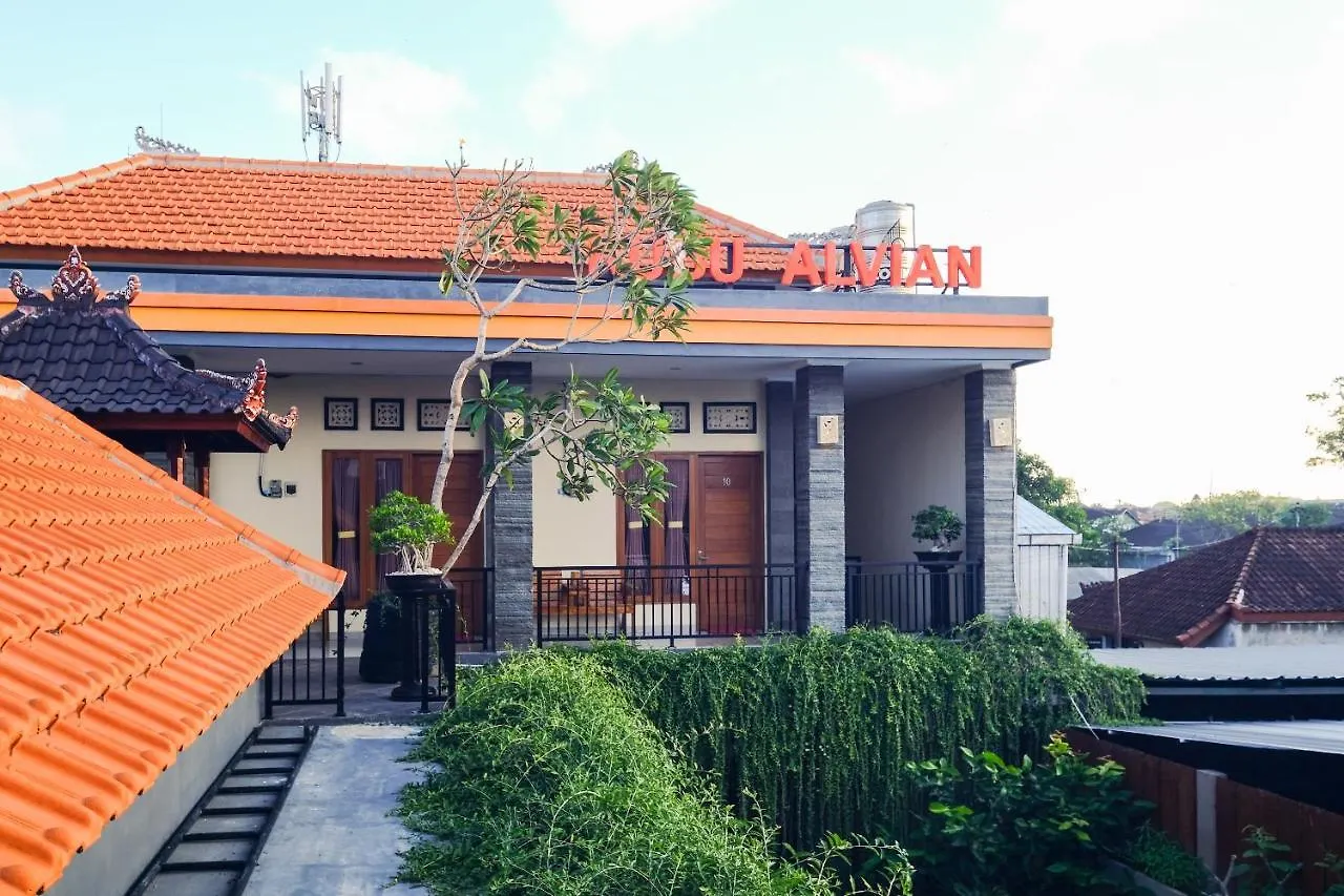Oyo 3771 Kubu Alvian Guest House Denpasar  2*, Denpasar (Bali)